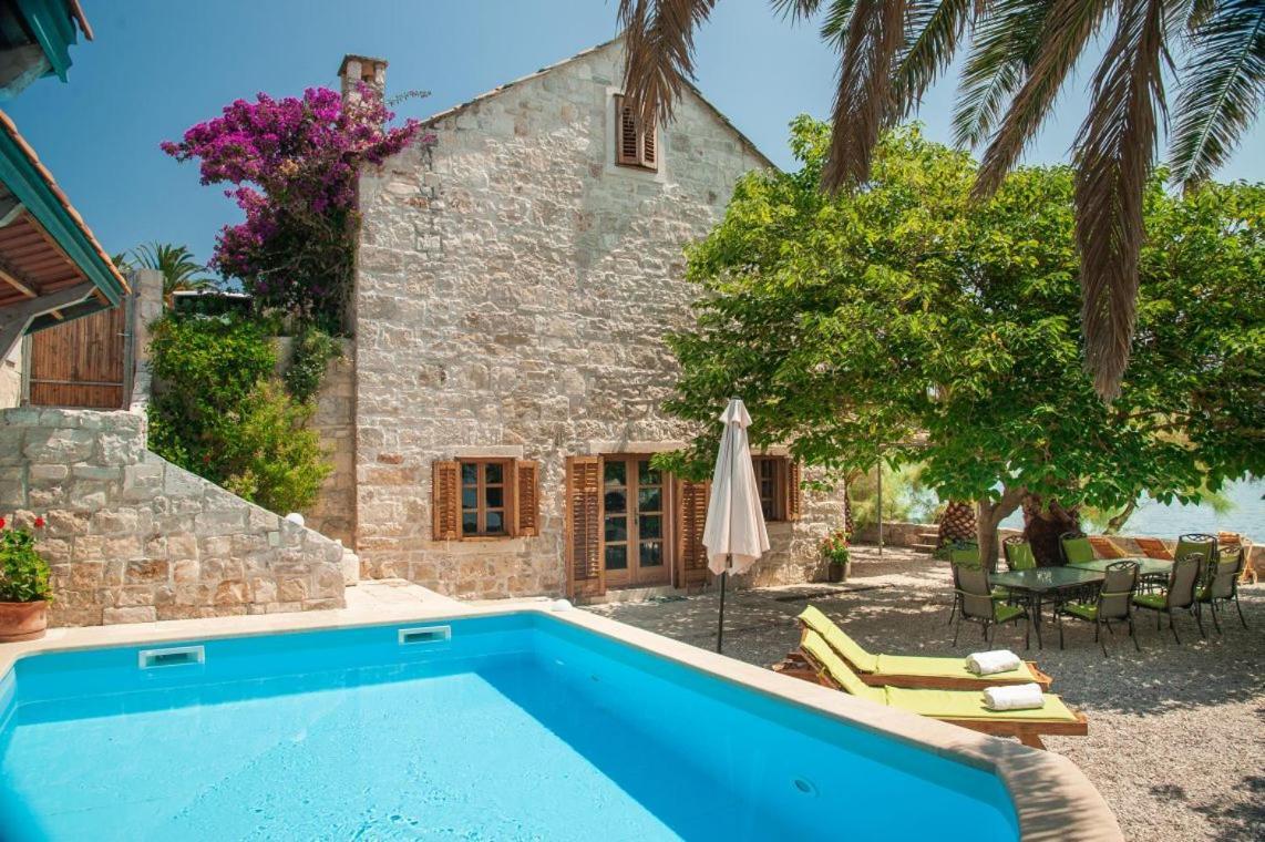 Luxury Beachfront Villa Mare With Private Pool At The Beach Orebic - Peljesac Luaran gambar