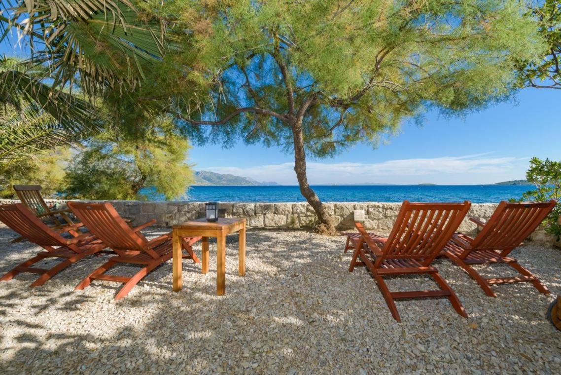 Luxury Beachfront Villa Mare With Private Pool At The Beach Orebic - Peljesac Luaran gambar