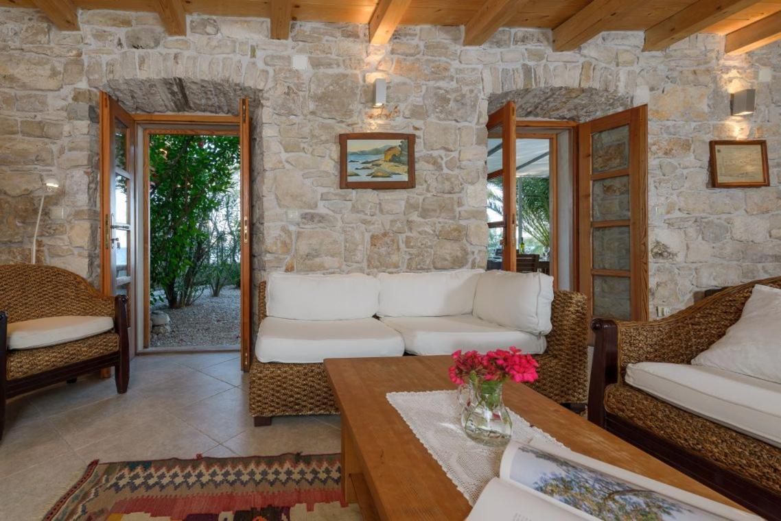 Luxury Beachfront Villa Mare With Private Pool At The Beach Orebic - Peljesac Luaran gambar