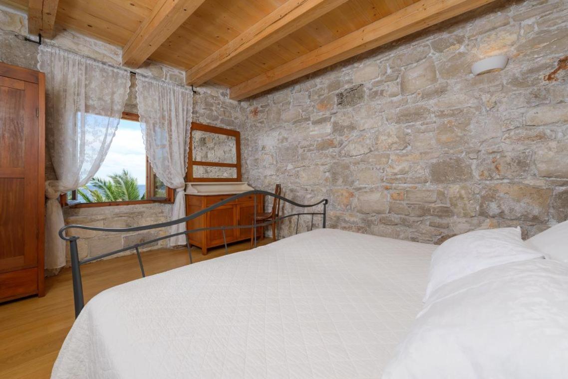 Luxury Beachfront Villa Mare With Private Pool At The Beach Orebic - Peljesac Luaran gambar