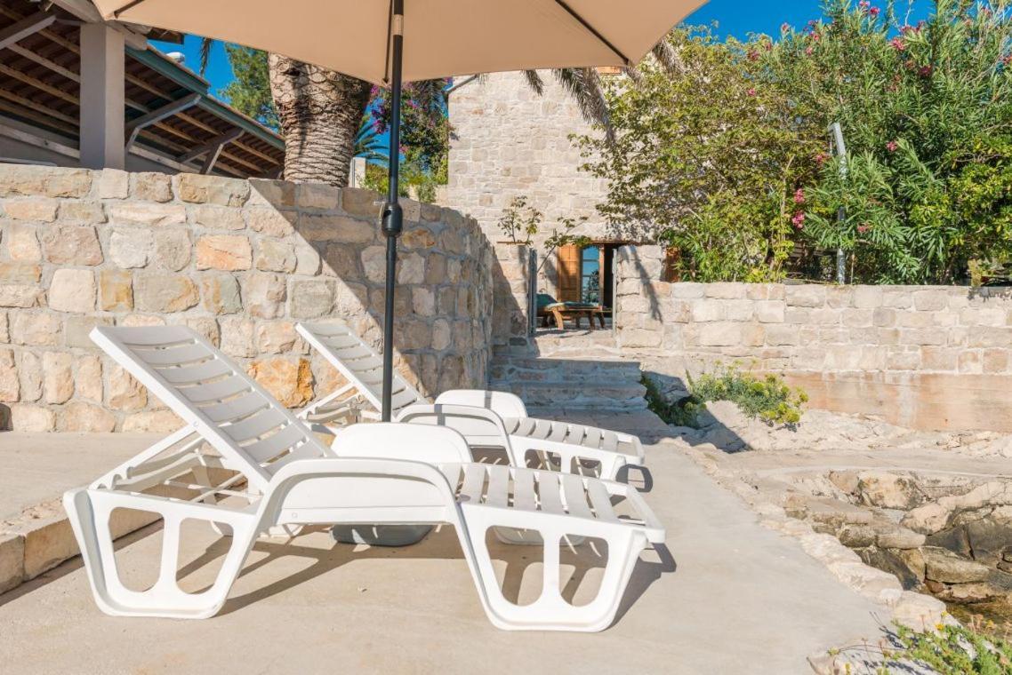 Luxury Beachfront Villa Mare With Private Pool At The Beach Orebic - Peljesac Luaran gambar